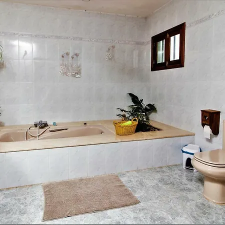 Casa Nora Güime