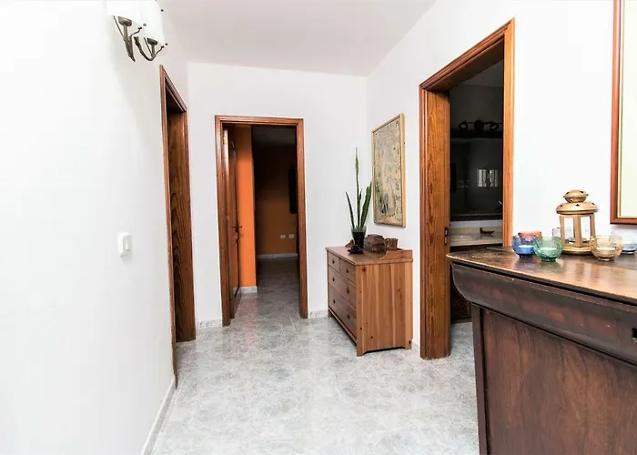 カントリーハウス Casa Nora Güime